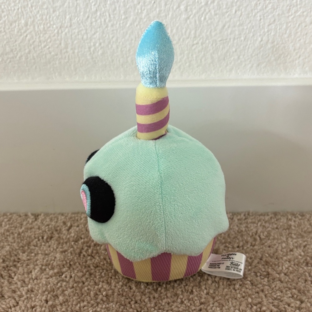 Spring color wave Green Cupcake FNAF Funko Plush - Picture 2 of 6